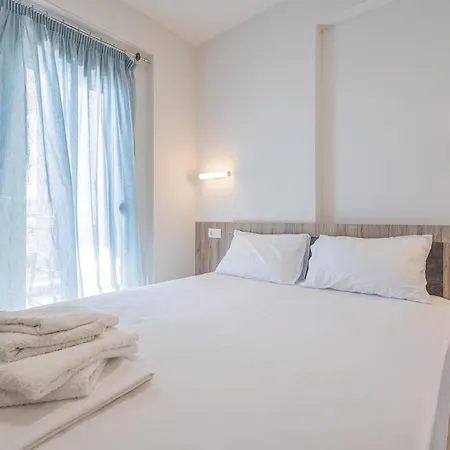 Daire Areti Rooms *